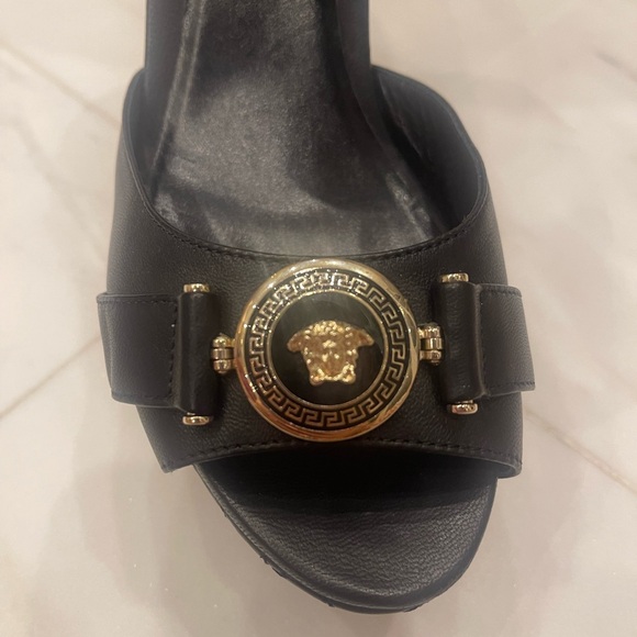 Authentic Versace wedges - Picture 4 of 13